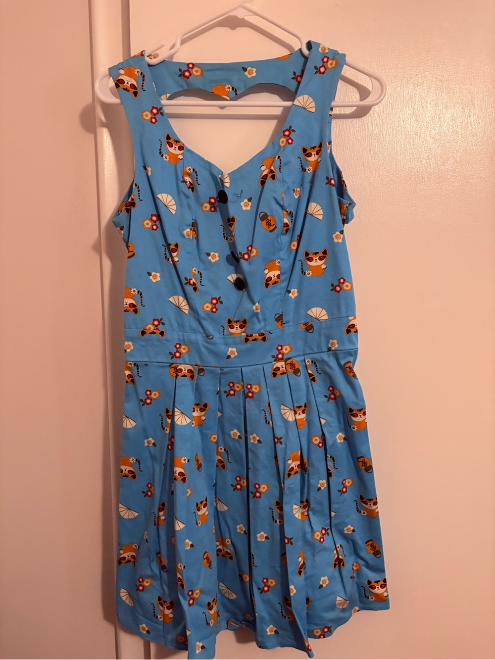 Pinup/ retro dresses.